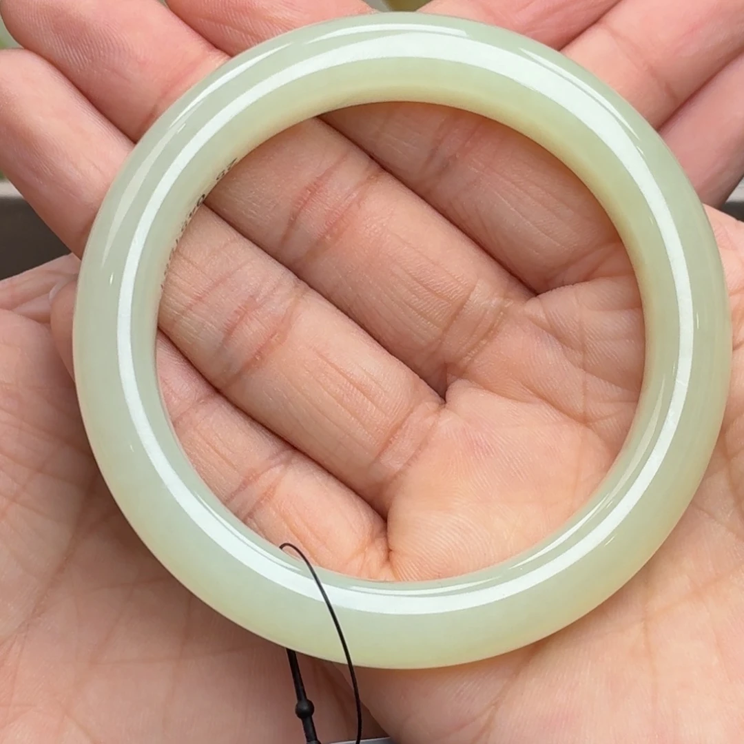 和田玉未镶嵌手镯黄口51号