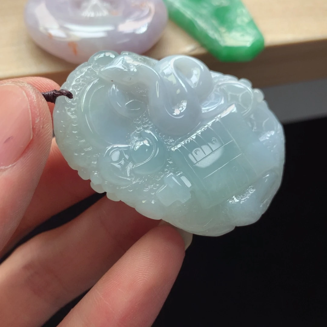 颈饰未镶嵌翡翠吊坠