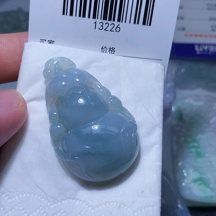 翡翠未镶嵌颈饰天光墟翡翠市场现金代购