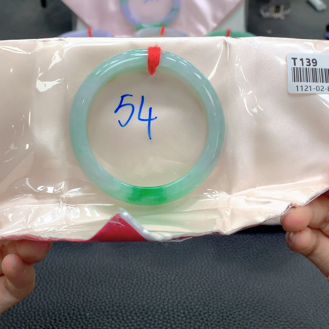 翡翠未镶嵌手镯38