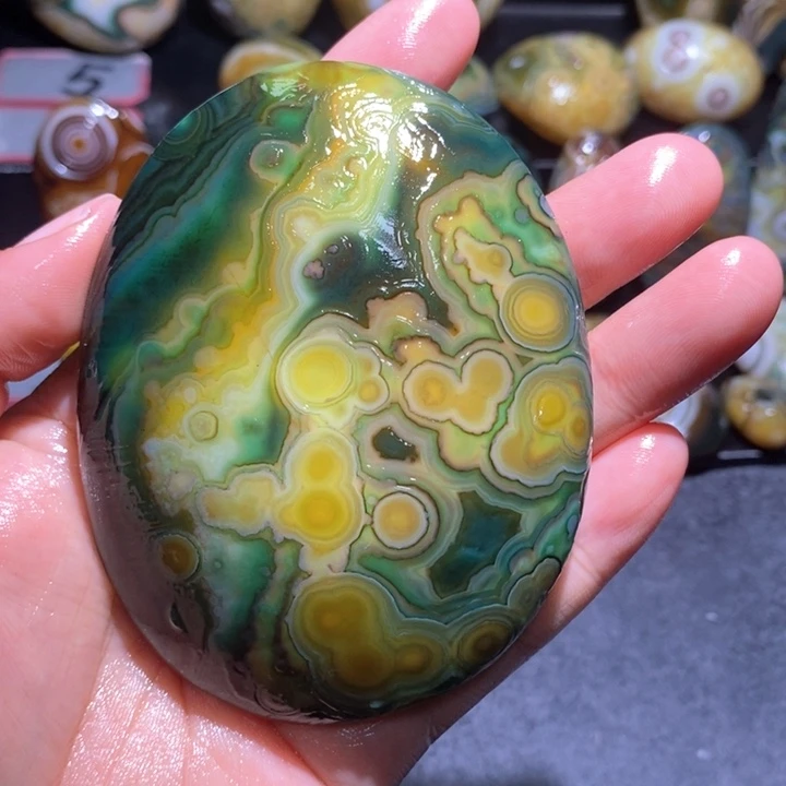 玛瑙/玉髓未镶嵌珠宝半成品81