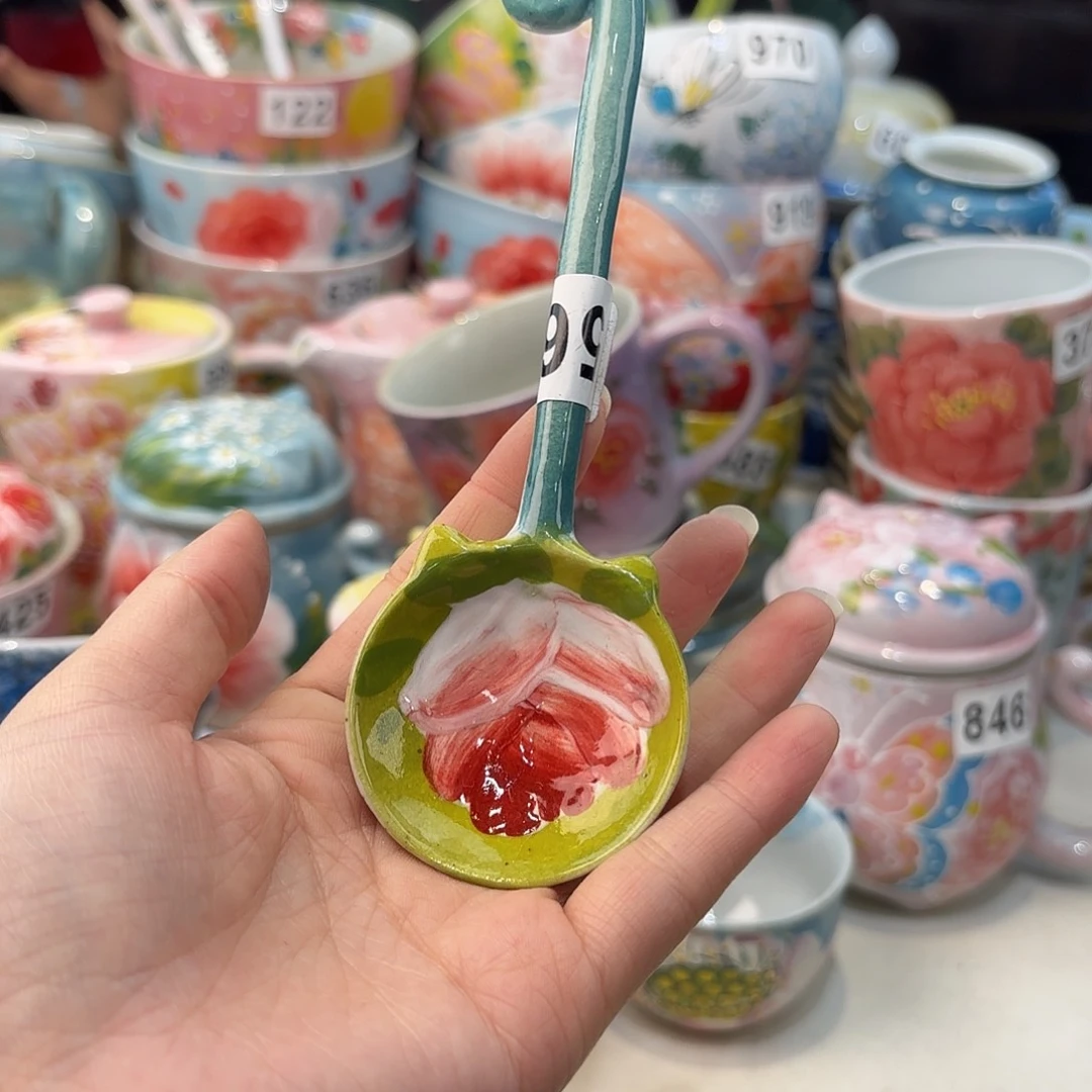 瓷片兔兔好可爱啊我