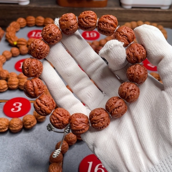 大***小文玩核桃手串粗筋龙脊王