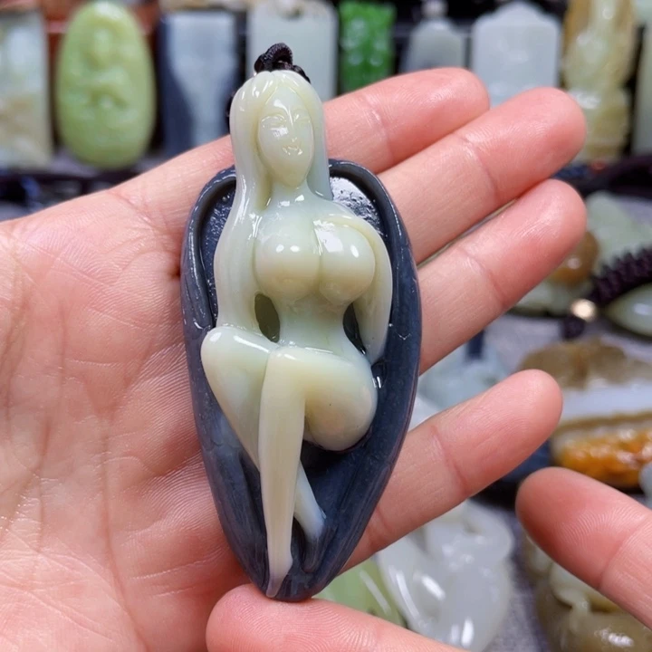 和田玉未镶嵌挂件