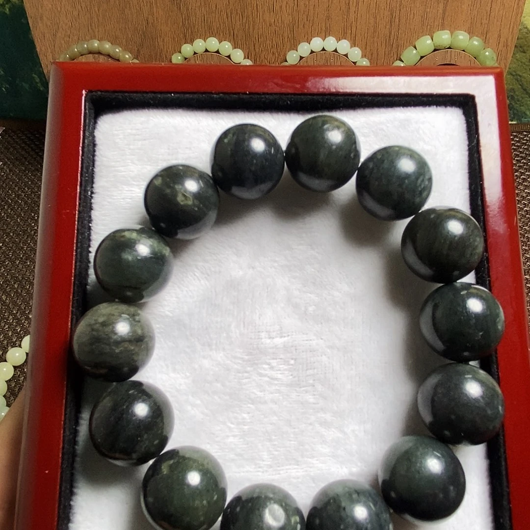 和田玉未镶嵌手串