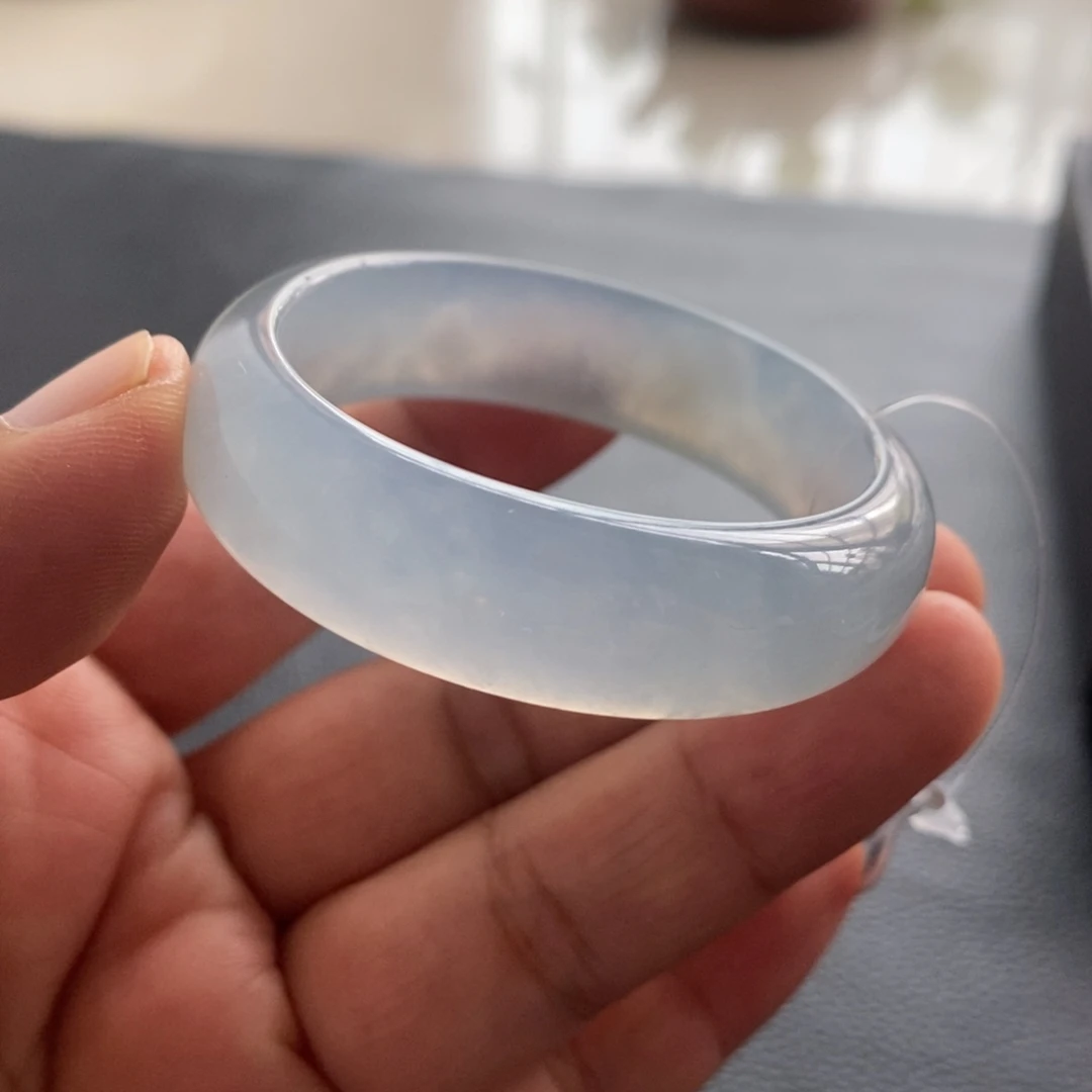 未镶嵌手镯（贵妃镯）翡翠天然翡翠手镯
