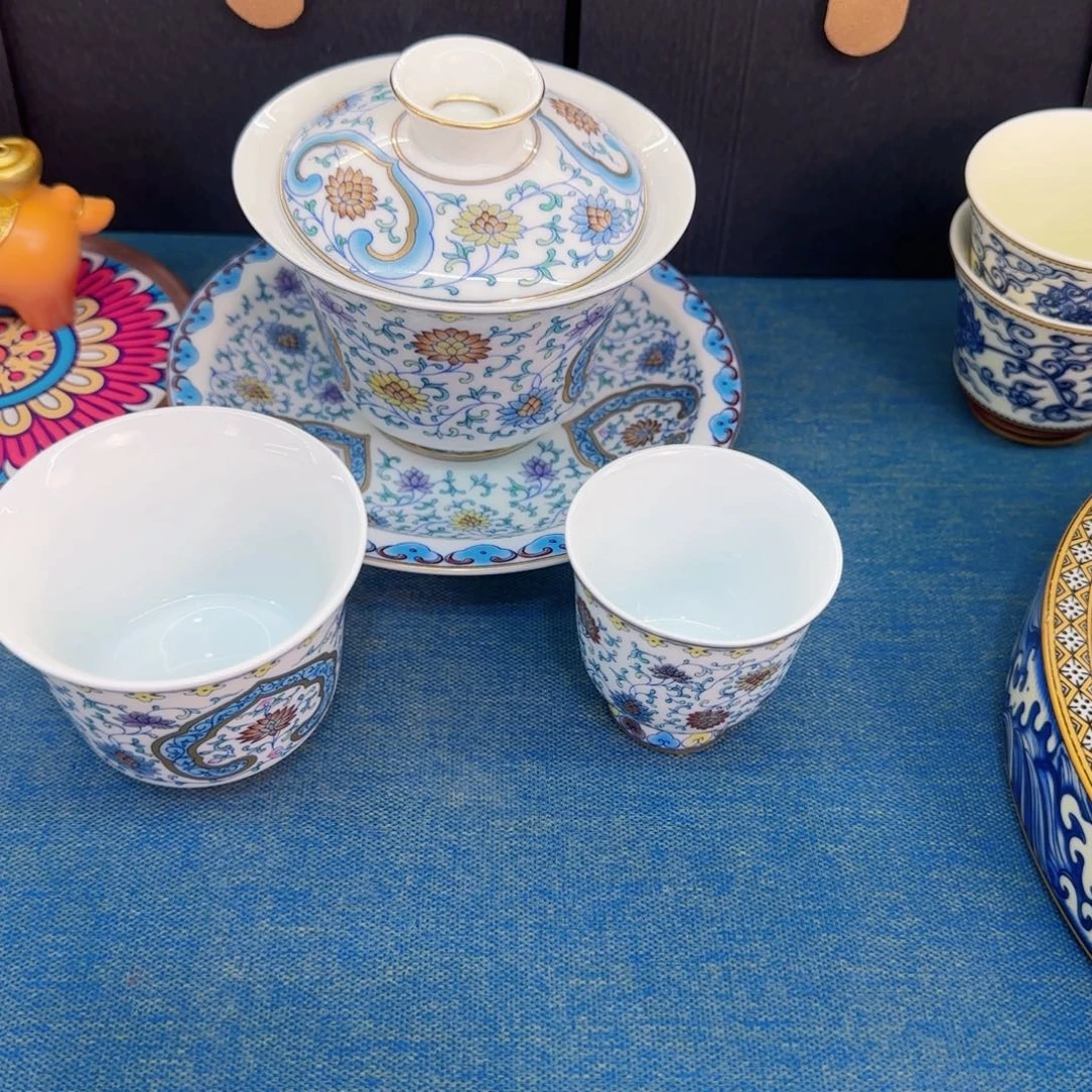 这些盖碗真好看！！！