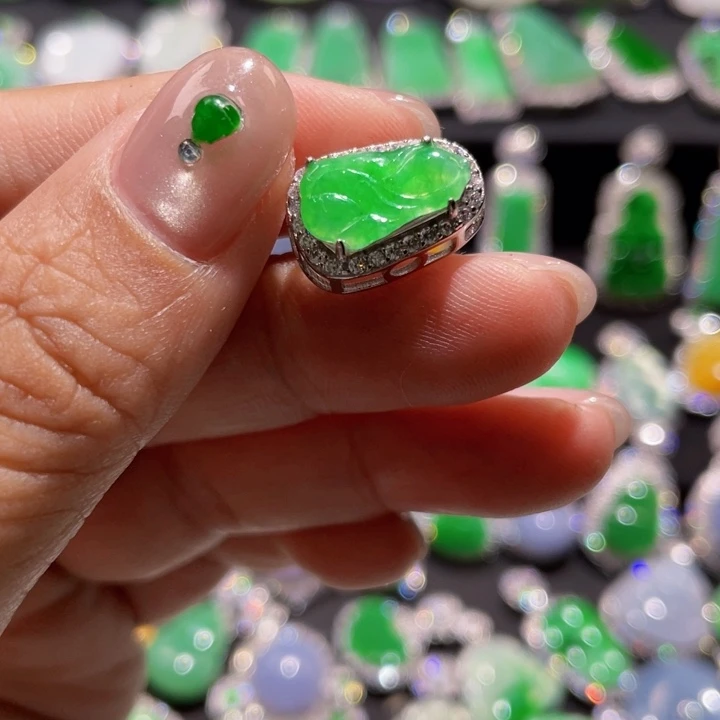 翡翠银S925镶嵌颈饰