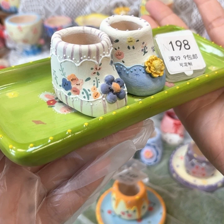 提****198小靴子花盆手绘