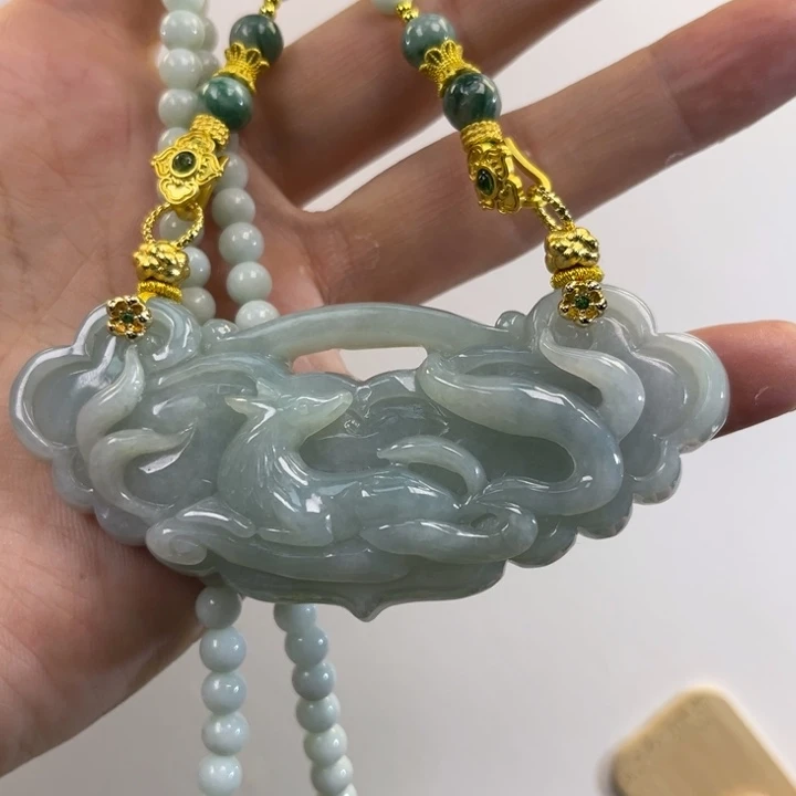 翡翠吊坠(赠链)未镶嵌代编织