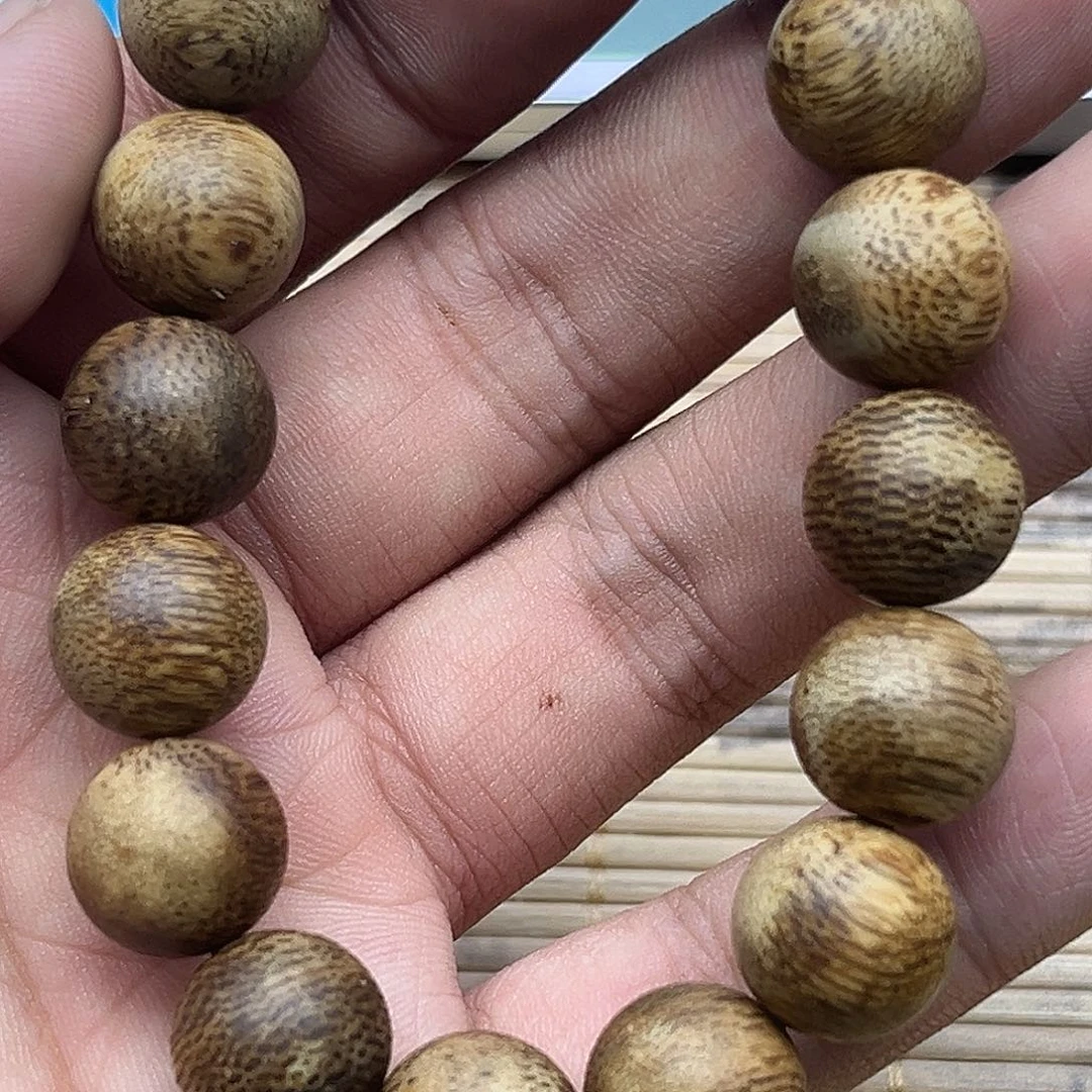 沉香沉香碎屑白奇楠12mm