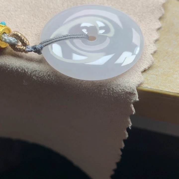 翡翠颈饰未镶嵌吊坠