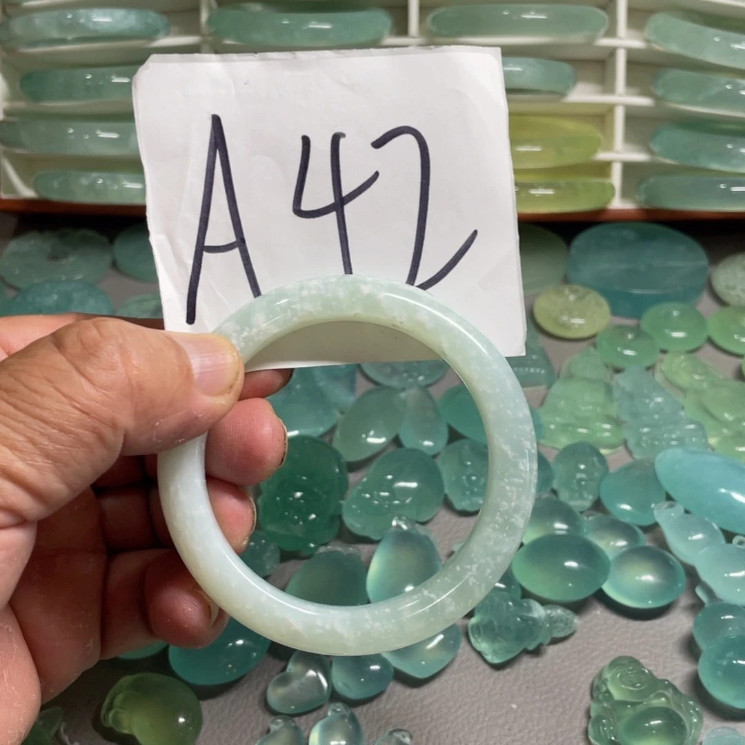 蛇纹石玉合金颈饰