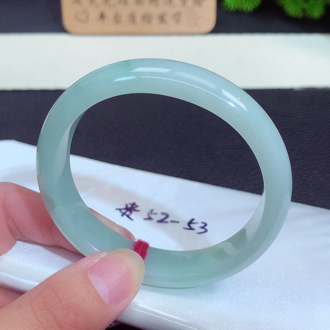 翡翠手镯未镶嵌535