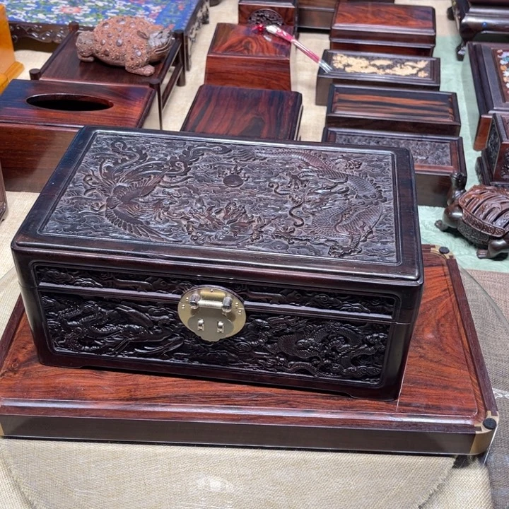 紫檀木类成套家具