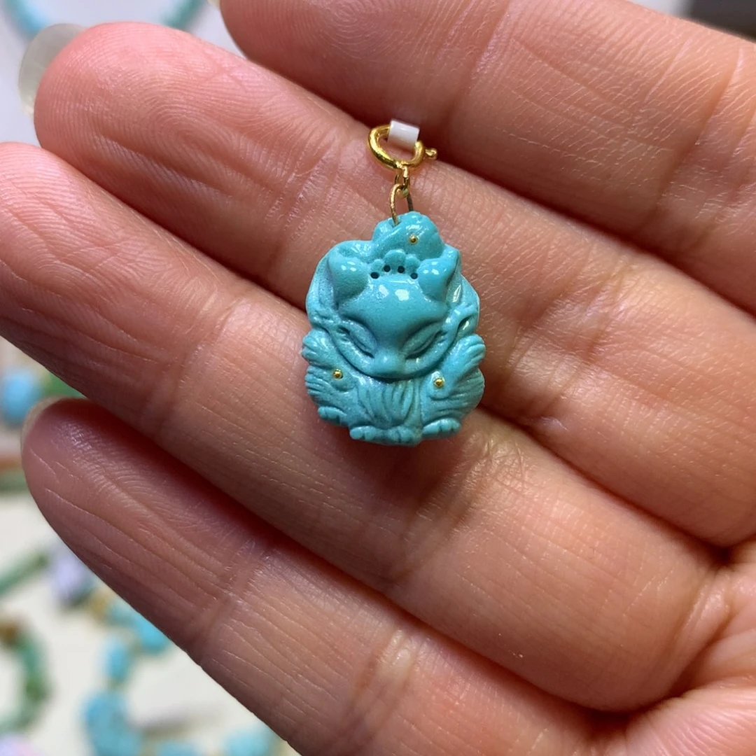 绿松石18K金镶嵌吊坠