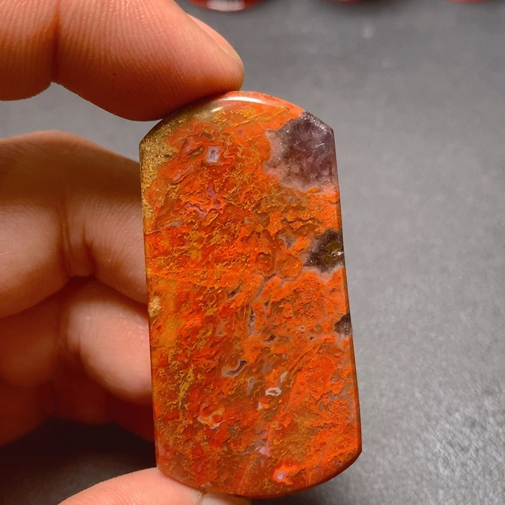 玛瑙/玉髓颈饰未镶嵌小****&