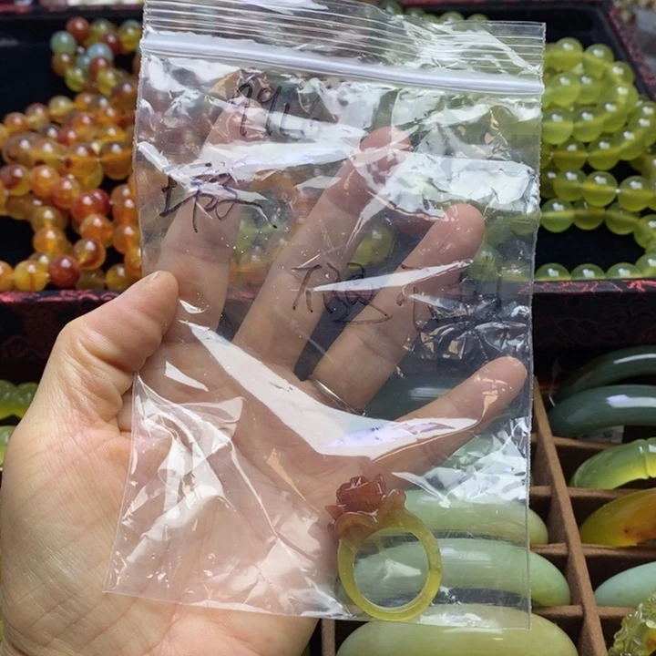 9***6未镶嵌蛇纹石玉手镯