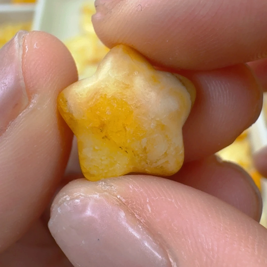 裸石琥珀未镶嵌微粉 15.8×8.8mm