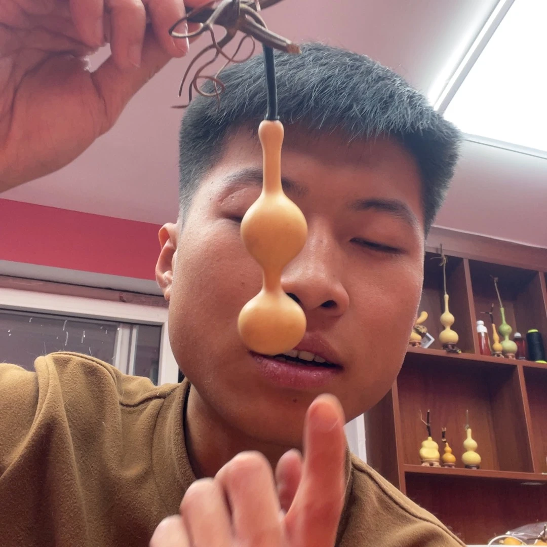 一****洛三庭葫芦手把件摆件