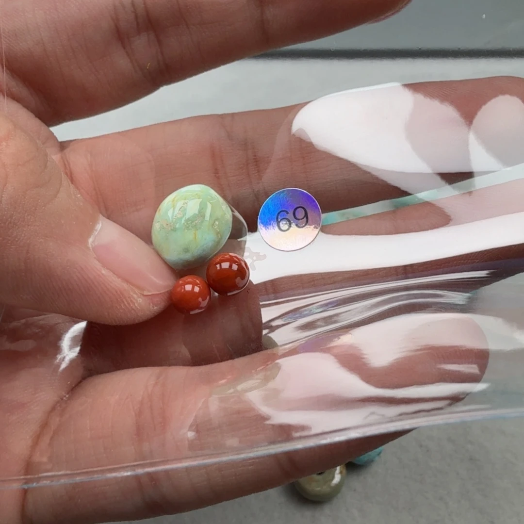 南红玛瑙未镶嵌珠宝奇石