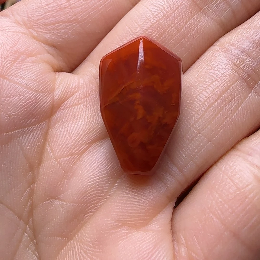 未镶嵌南红玛瑙珠宝奇石