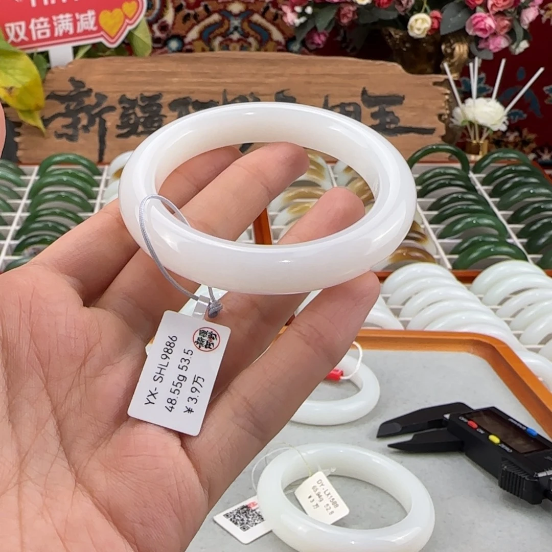 和田玉未镶嵌手镯羊脂级羊脂白玉手镯 美人条舒适度高