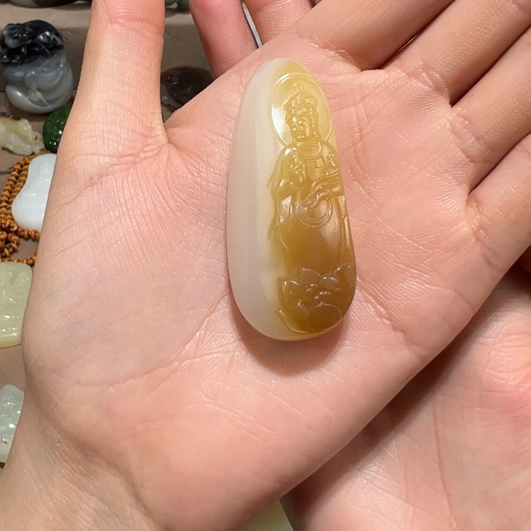 和田玉（糖玉）未镶嵌颈饰