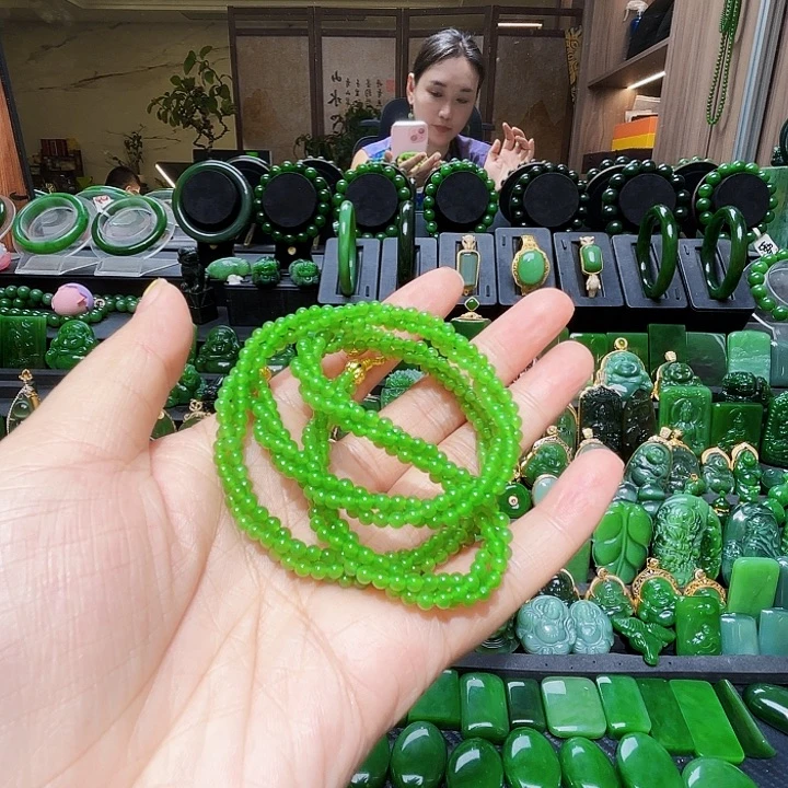 快***灵和田玉（碧玉）未镶嵌颈饰