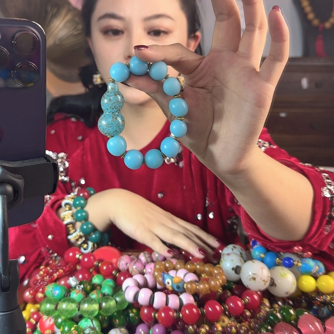 玻璃颈饰小*老琉璃的故事也太感人了吧