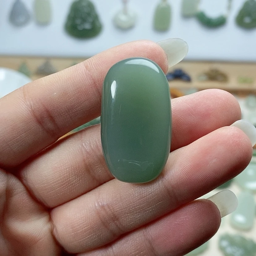 【闪购商品】颈饰未镶嵌和田玉