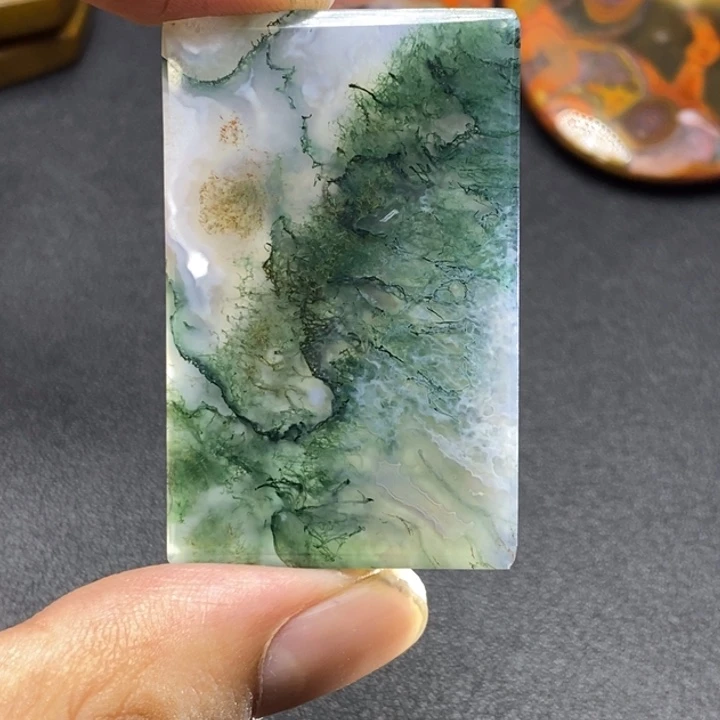 玛瑙/玉髓颈饰未镶嵌路**已