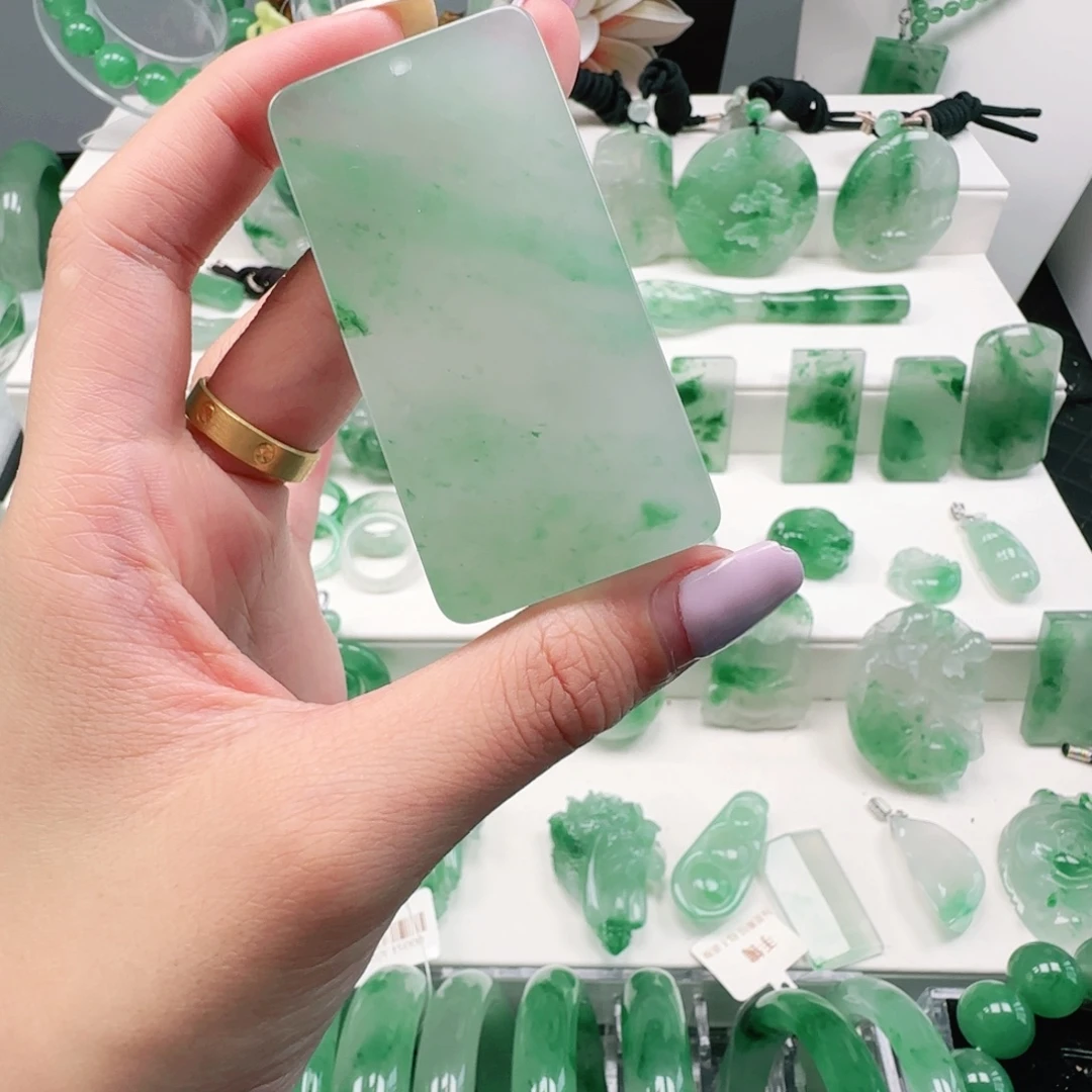 吊坠(赠链)未镶嵌石英质玉