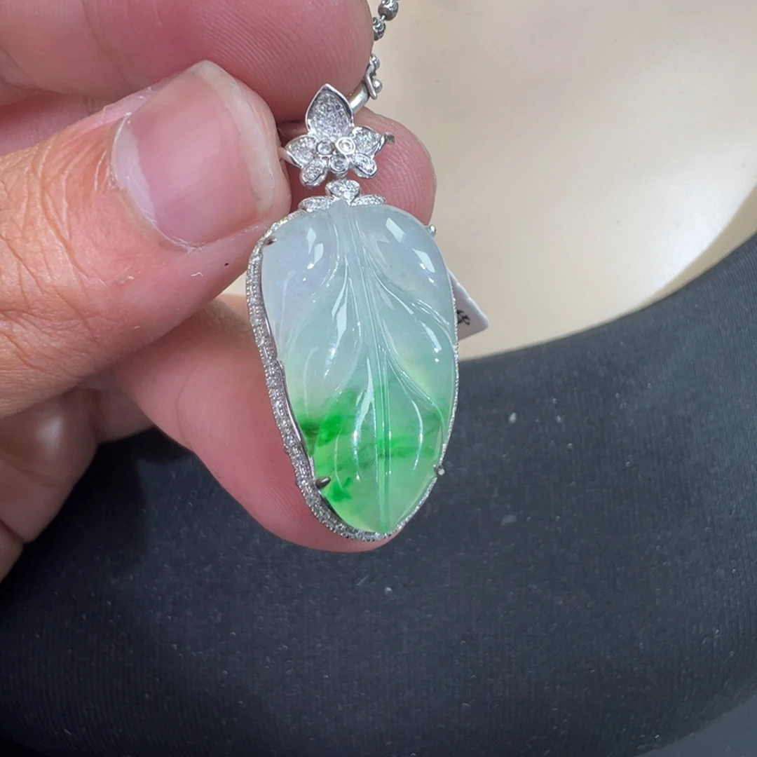 翡翠18K金镶嵌吊坠(不含链)