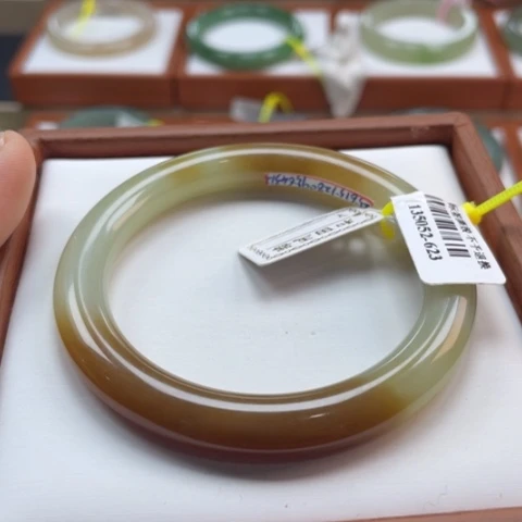 【闪购商品】未镶嵌手镯和田玉链接75。51.52