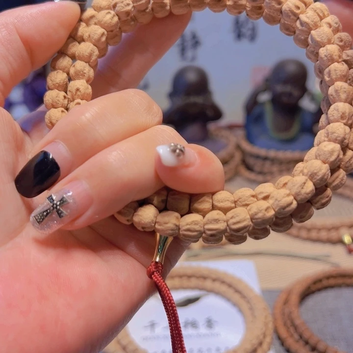 M***s柏香籽/百香籽吊坠