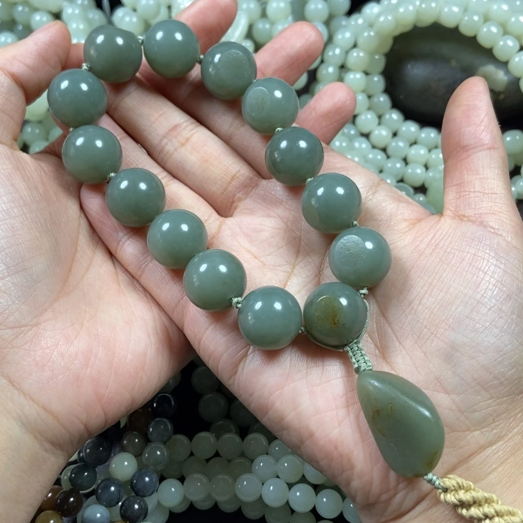 永***易和田玉未镶嵌把件