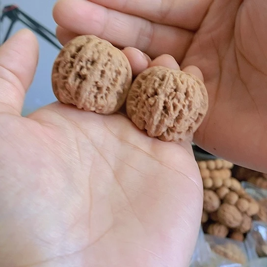【闪购商品】把件文玩核桃35闷尖石墩