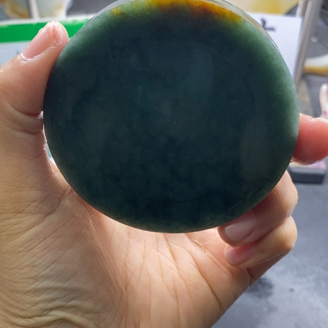 定制翡翠未镶嵌翡翠手镯