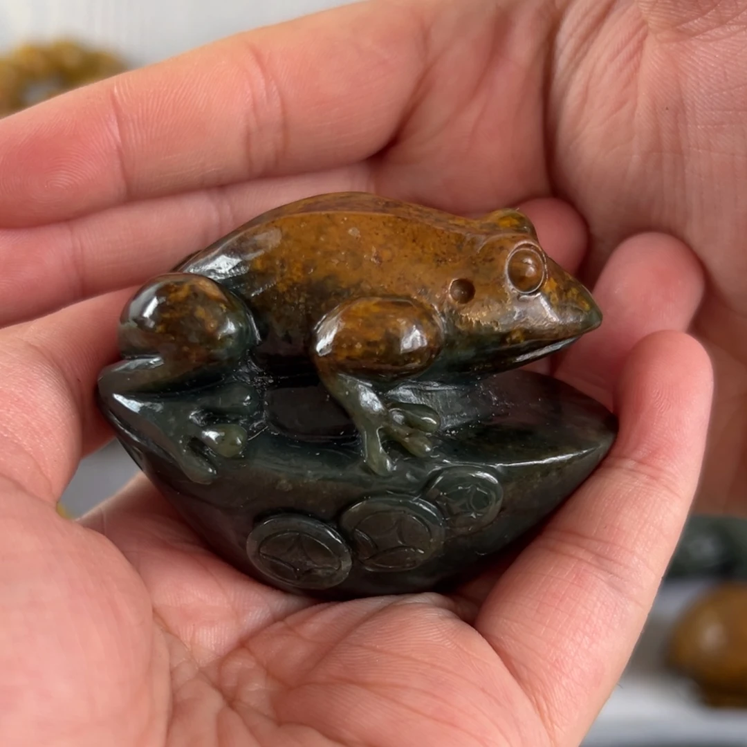 岫岩河磨玉（透闪石质玉）把件未镶嵌猫*颜