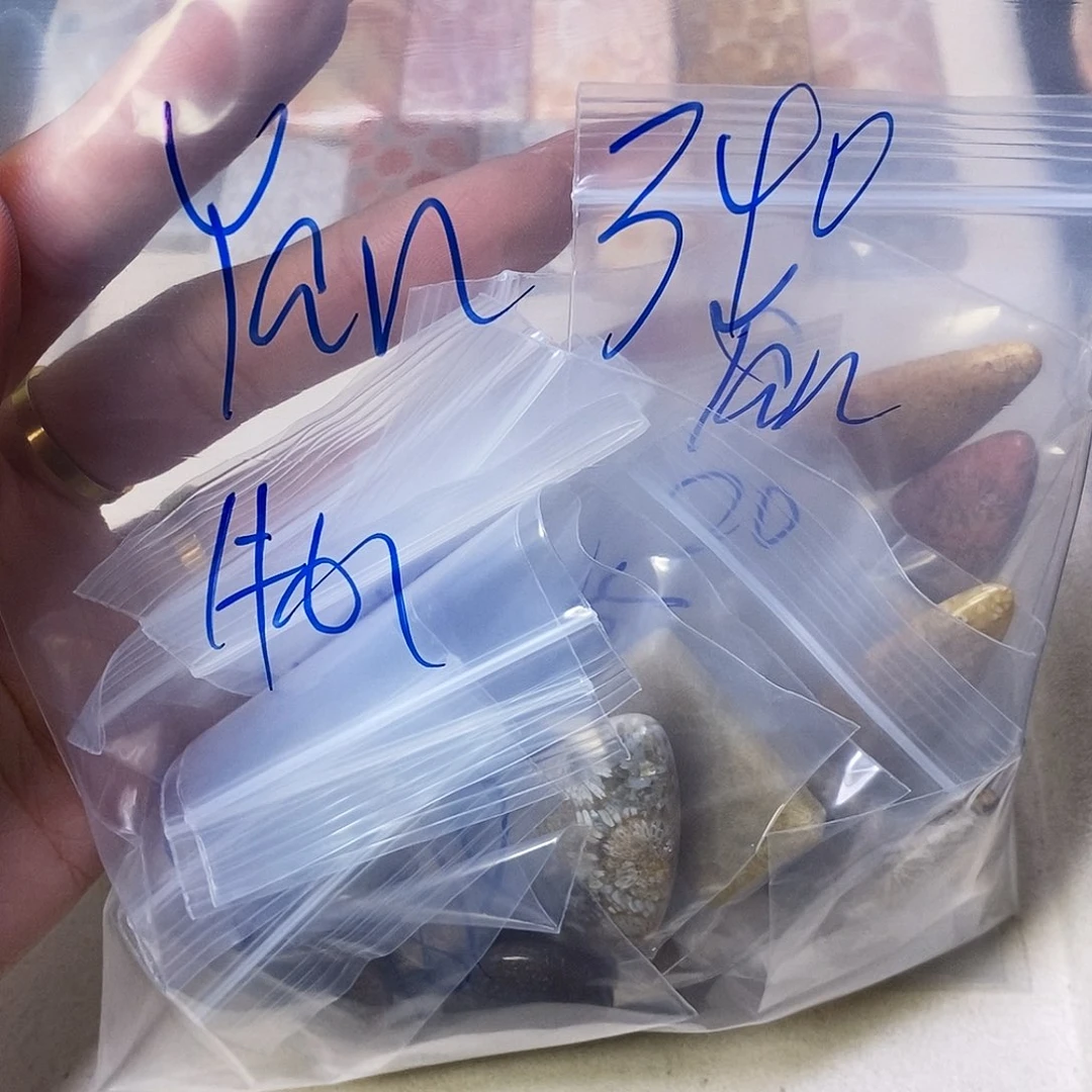 查罗石合金颈饰Y****