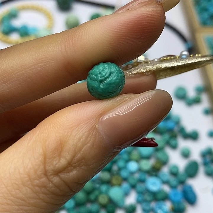 绿松石未镶嵌珠宝奇石