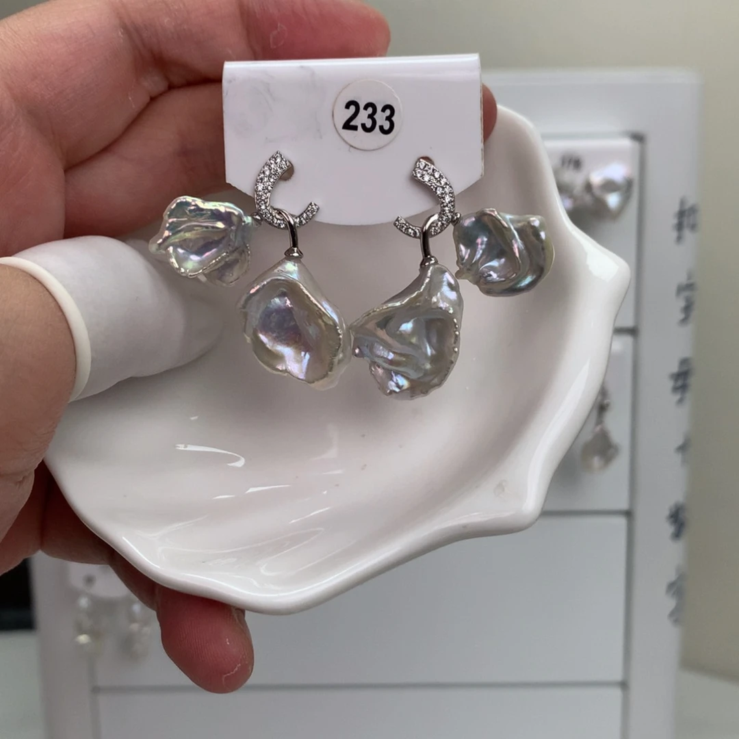 无非金属巴洛克花瓣耳饰