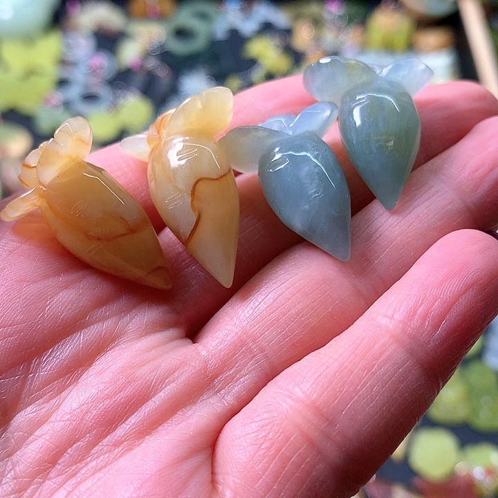 蛇纹石玉耳饰未镶嵌