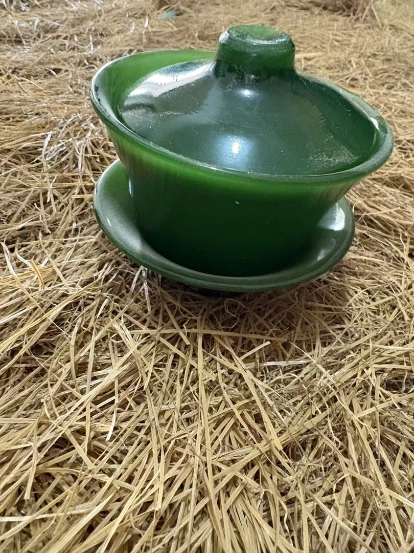 精品摆件漂亮的绿碗一套