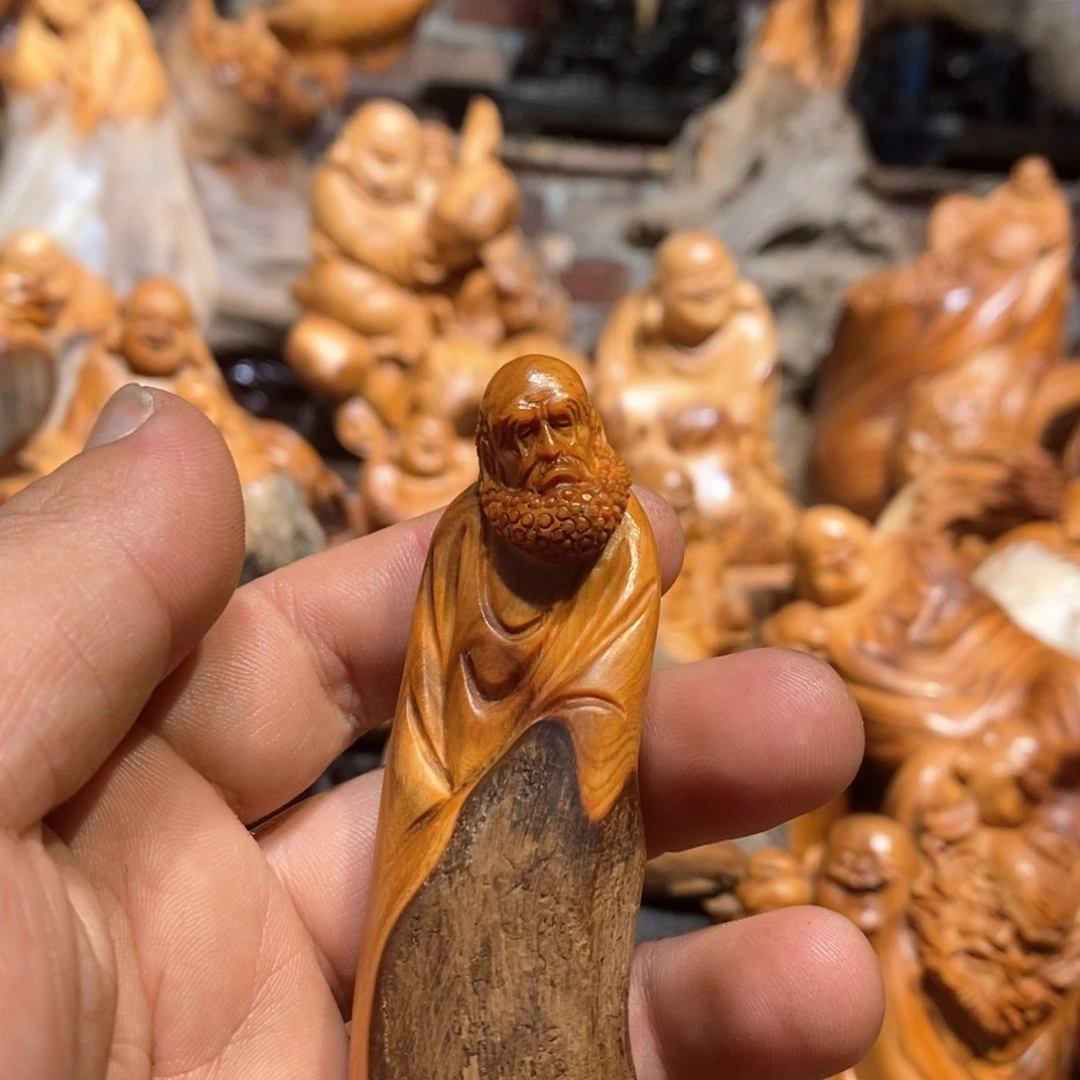 柏木崖柏根雕作品