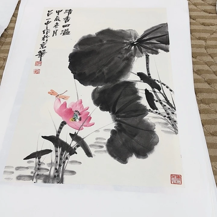 国画花鸟的翅膀是一个巨大的蝴蝶