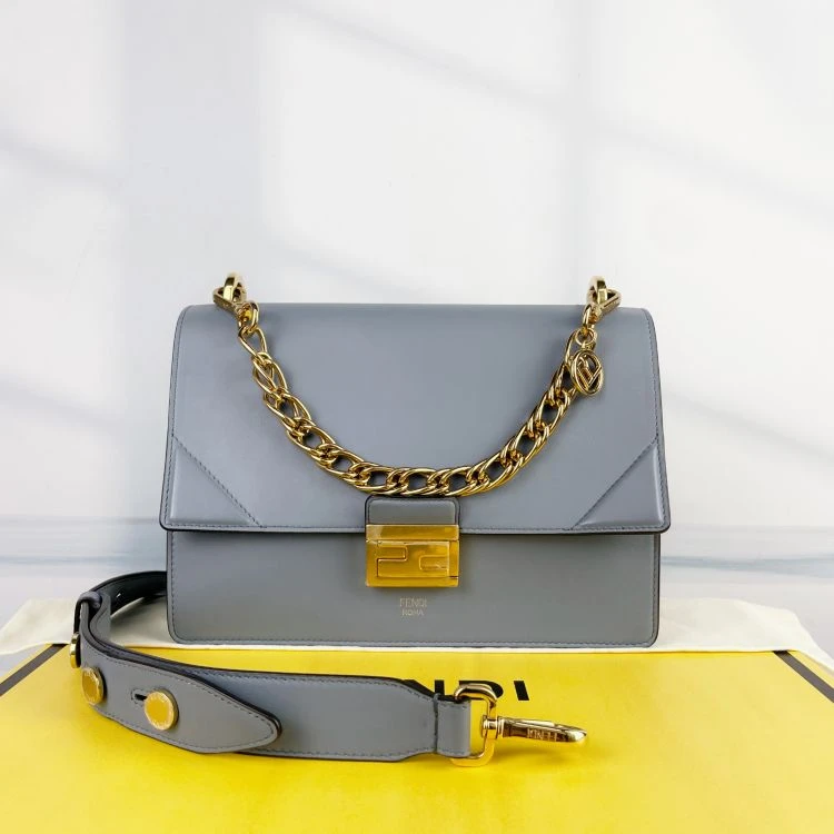 95新/芬迪/包包/[251125XZWC]/C9204228463