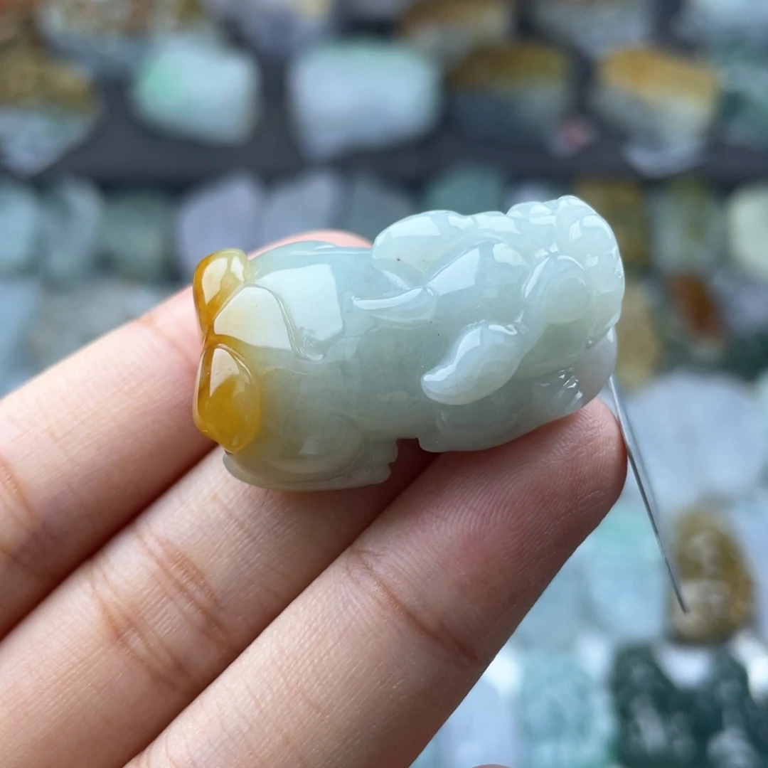 颈饰未镶嵌翡翠貔貅