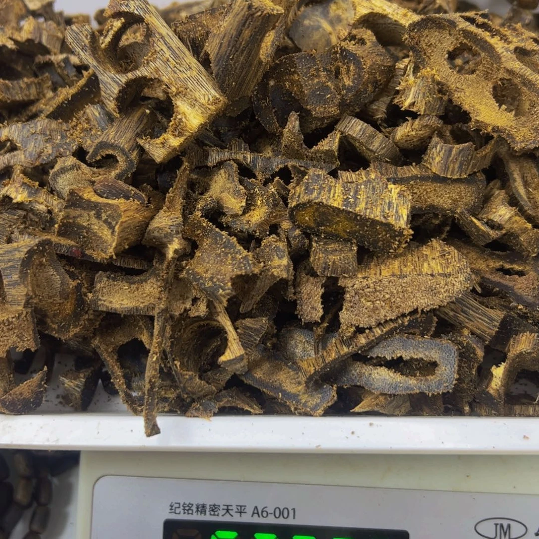 木奇楠透顶绿边角料